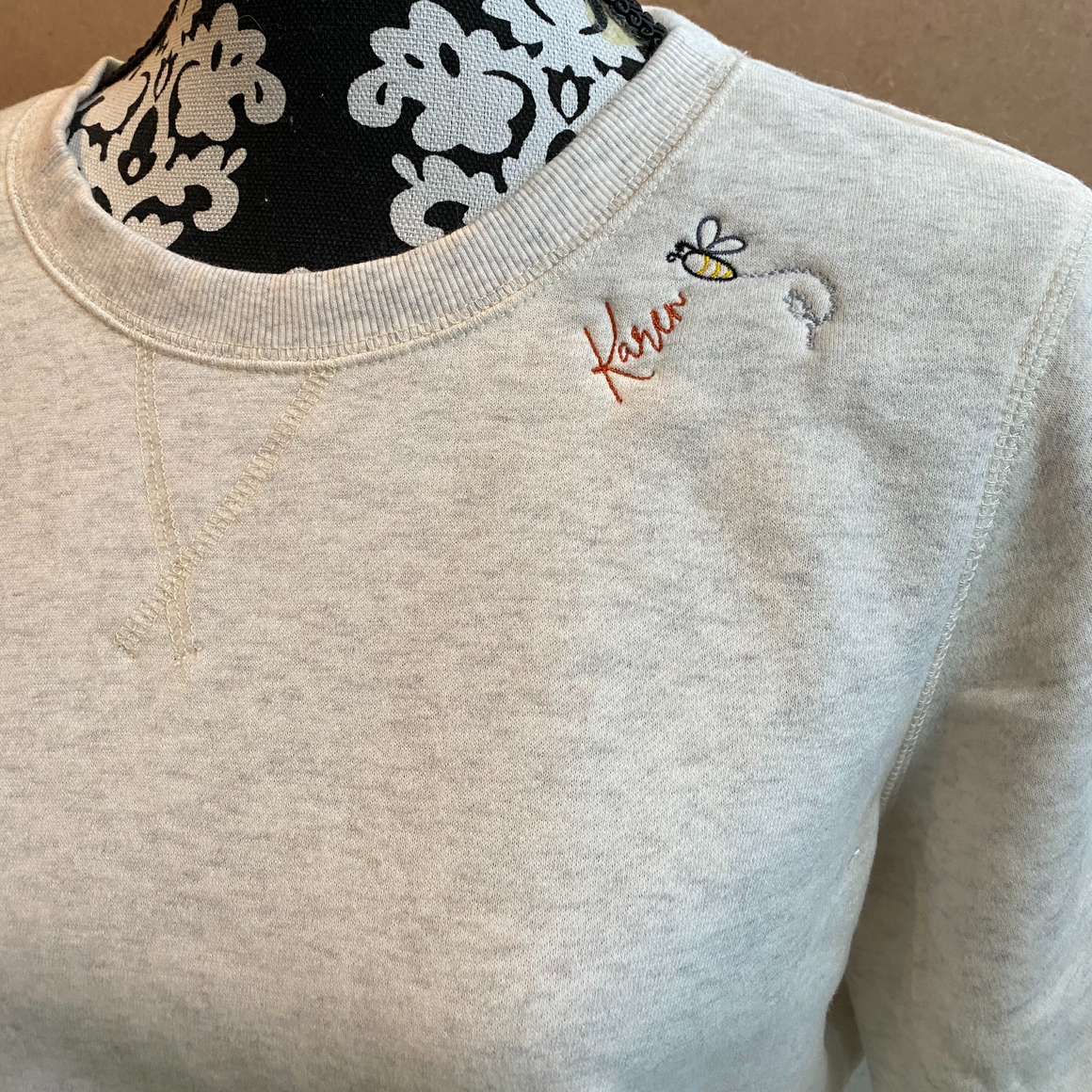 Personalized Name Collar Thumbhole Sweatshirt Neck